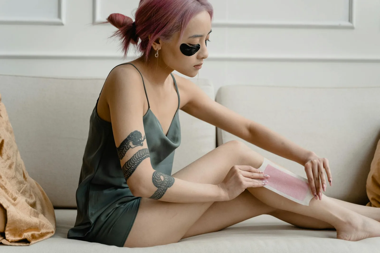 Hard wax vs soft wax: which one for your skin and your body area?