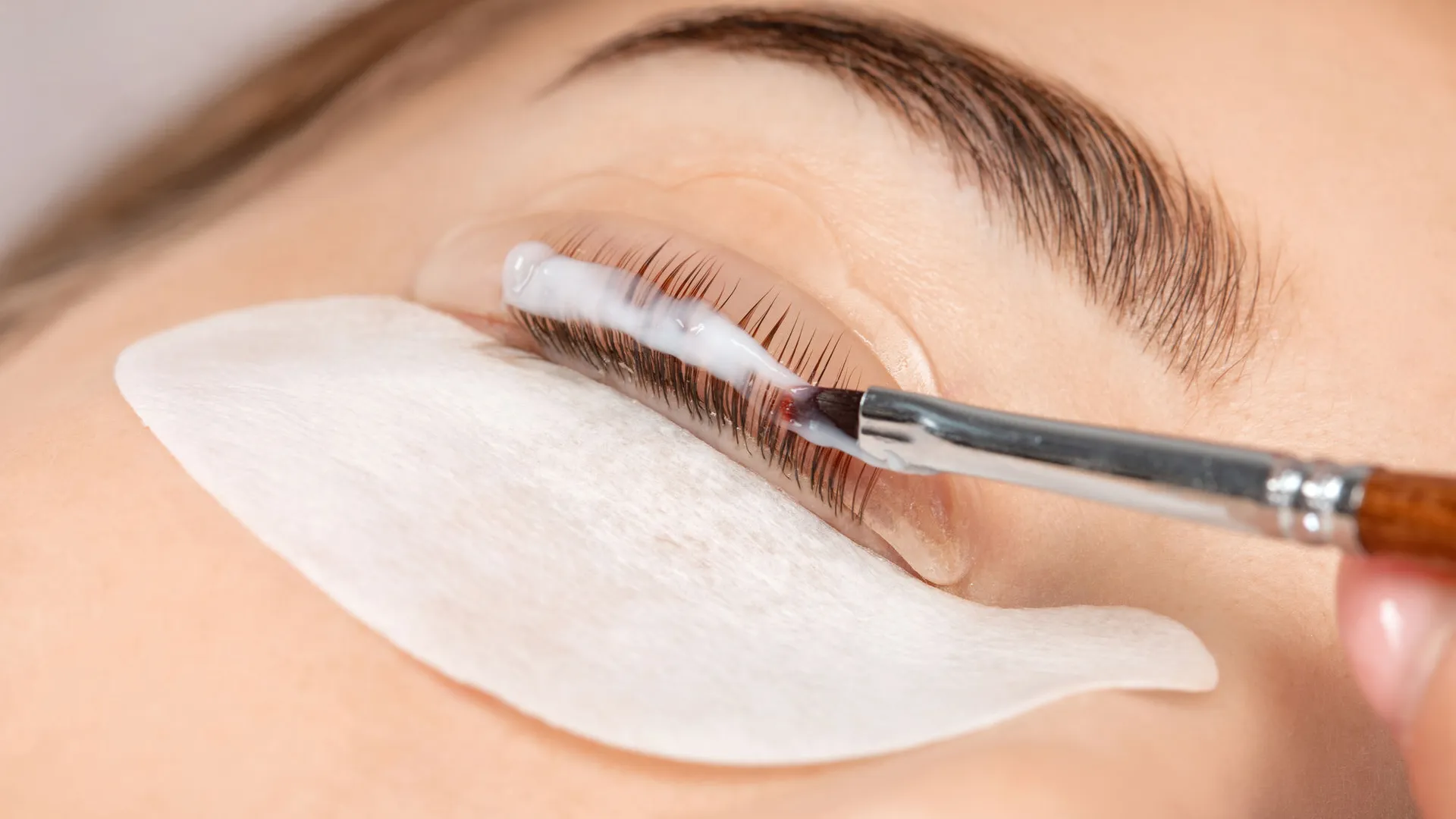 Brow shaping and lash treatment at Veloura SugarWax Bar in Vaughan