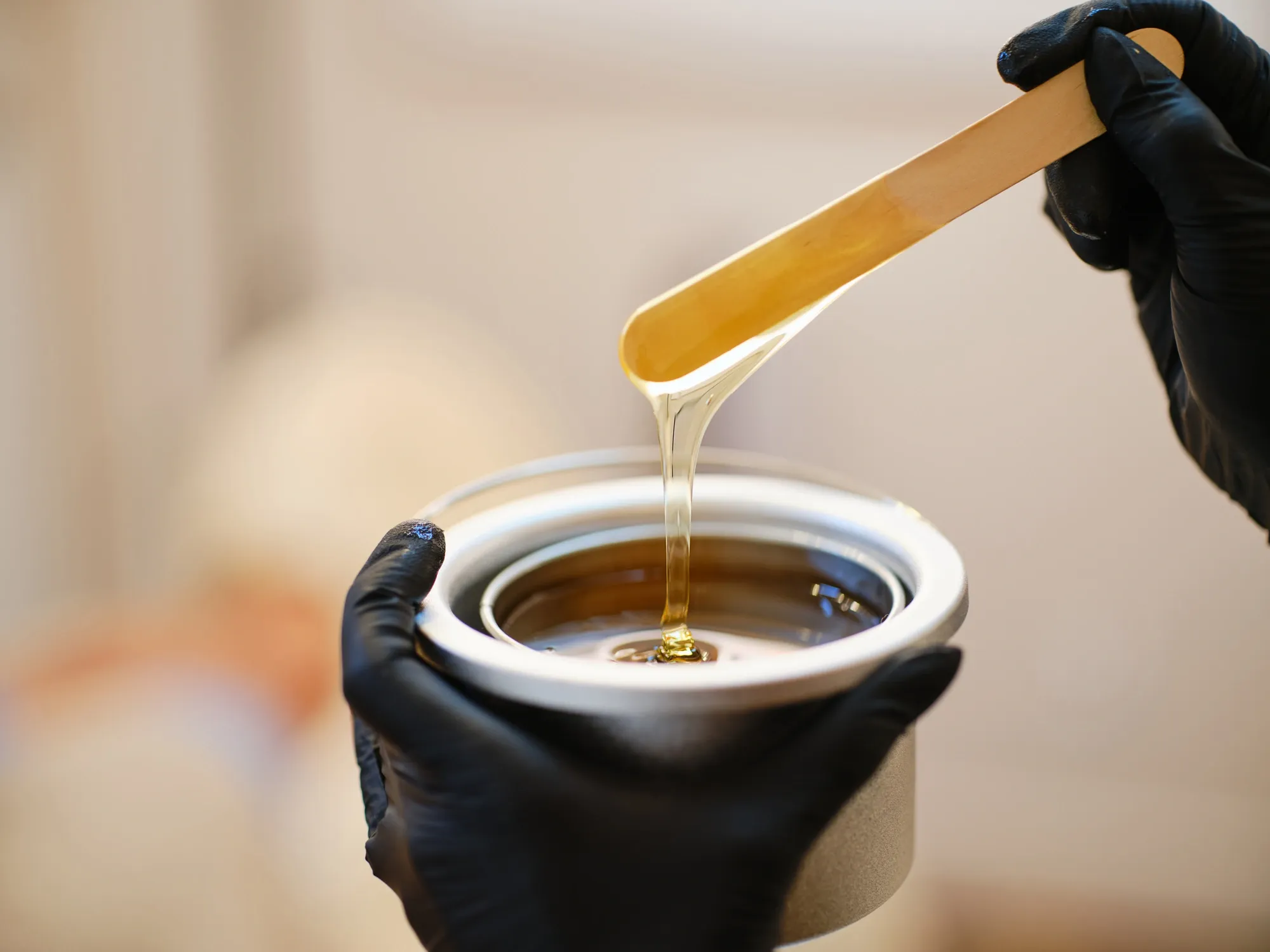 Sugaring vs Waxing in Vaughan: an honest comparison